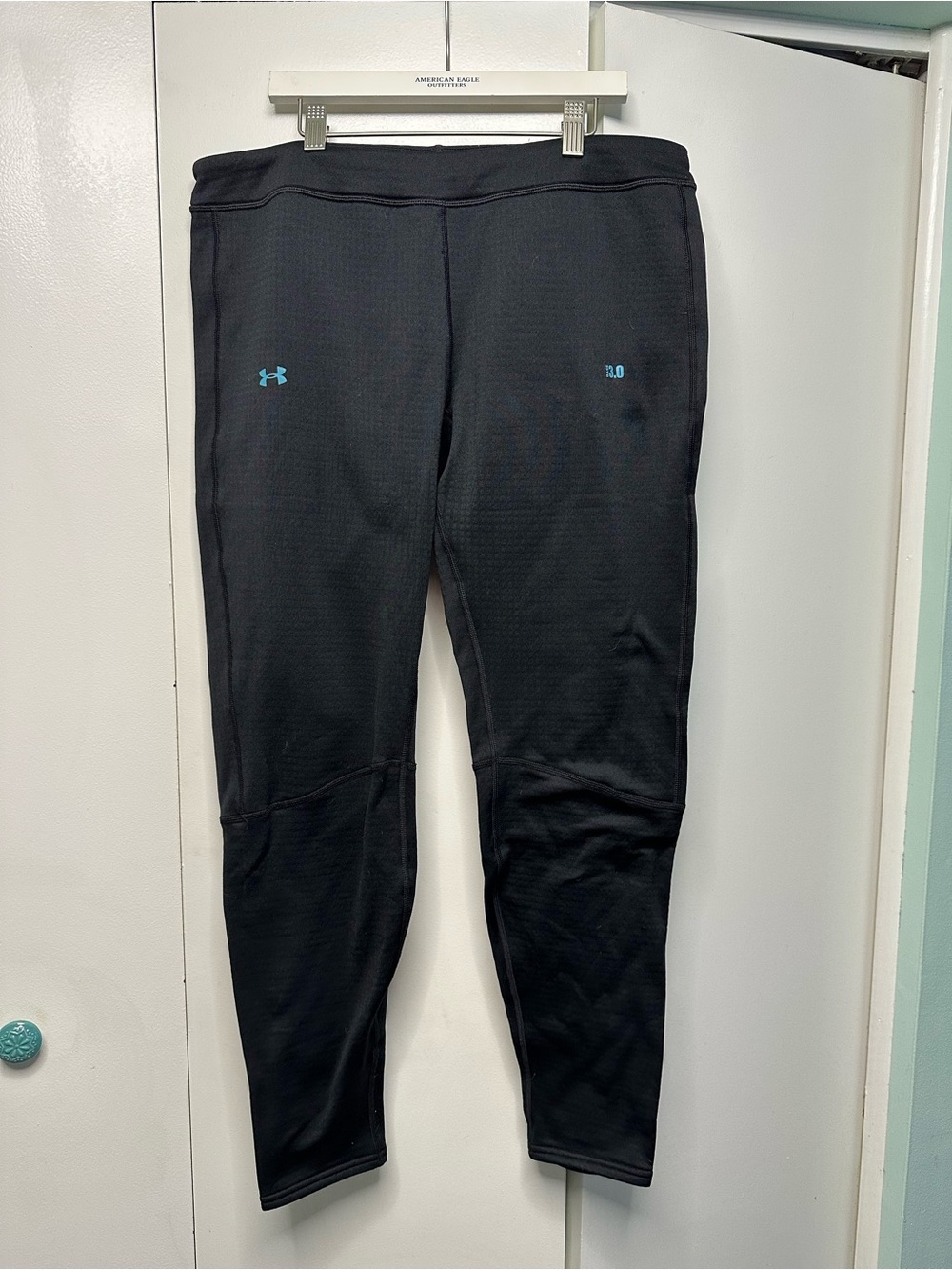 Under Armour Cold gear heavyweight base layer leggings.